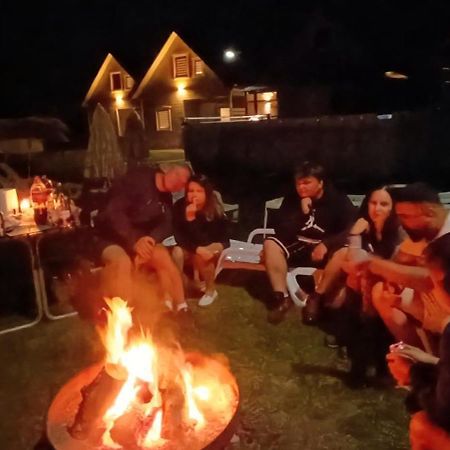 Domki Nadmorska Oaza Nad Morzem I Jeziorem Jezierzany Εξωτερικό φωτογραφία